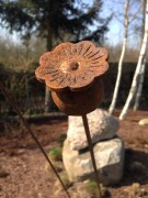 Ozdoba Rdzą Malowana - Makówka