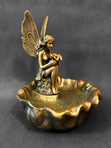 Fontanna ogrodowa Wróżki