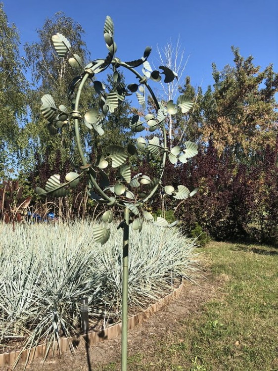 Rzeźba Wiatrowa - Frogmore - SP555