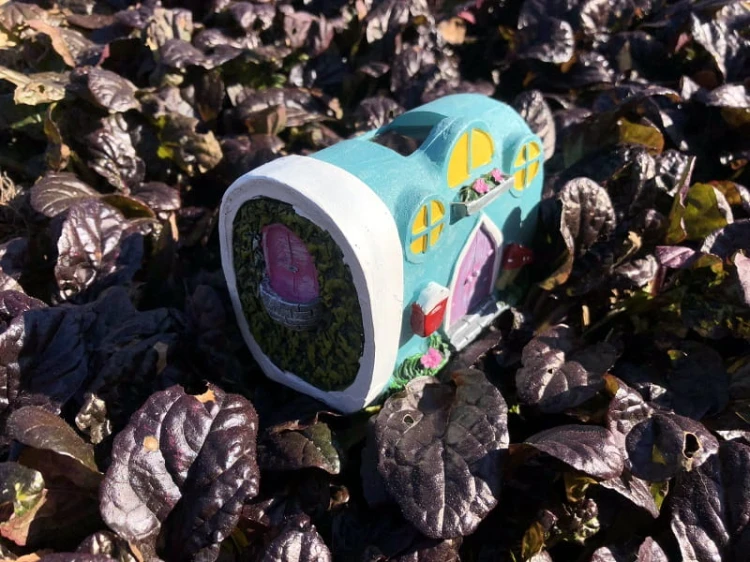 Magiczny domek mini - ozdoba solarna - L26235