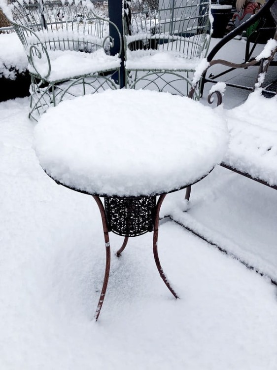 Solarny Stolik - Ozdoba Ogrodowa - 1030940