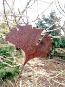 Ozdoba Ogrodowa Rdzą Malowana - Miłorząb