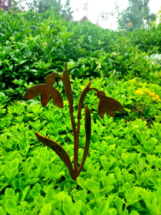 Ozdoba Ogrodowa Rdzą Malowane - Przebiśnieg