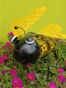 Solarna Ozdoba Ogrodowa - Pszczoła Ażurowa - 1050016