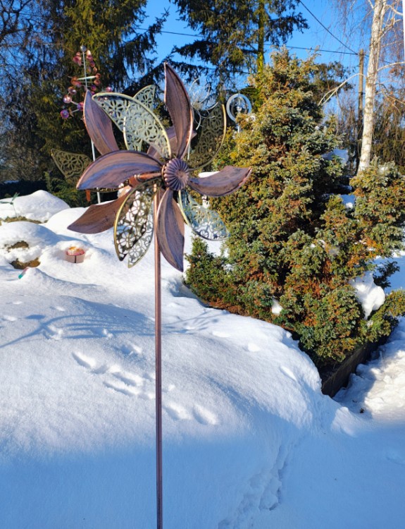 Rzeźba Wiatrowa - Anemon - 5703000 - Rzeźba Kinetyczna, Ozdoba Ogrodowa