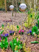 Kula nierdzewna na piku