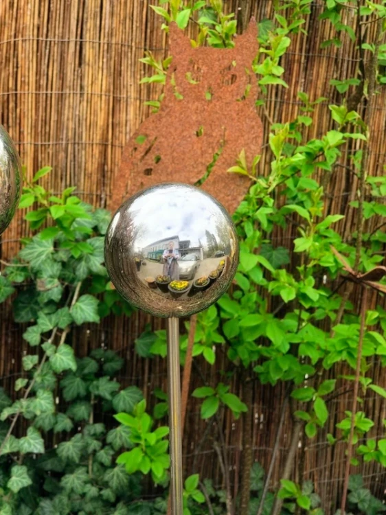 Nierdzewna kula ogrodowa