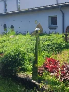 rzeźba ogrodowa nierdzewna Piramida