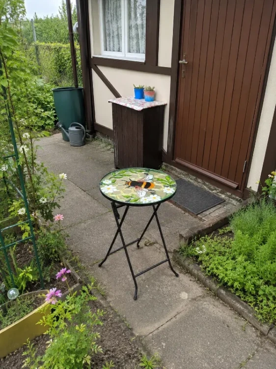 Stolik na taras - kawowy stolik na balkon z motywem pszczoły
